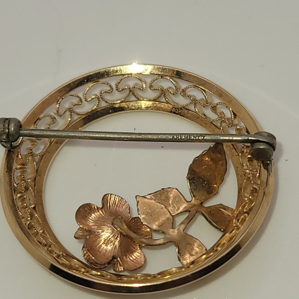 Vintage Krementz 14K Gold Overlay Rose Circle Brooch Pin - Picture 4 of 9